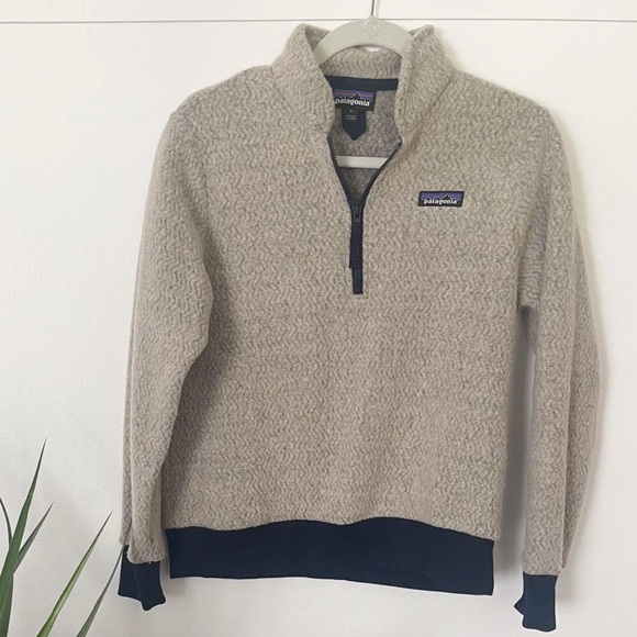 Polyester Woolyester Fleece Pullover - Picture 2 of 5